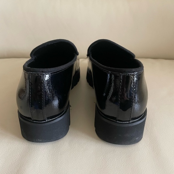 Black Patent Loafers Size 7 - Picture 4 of 7